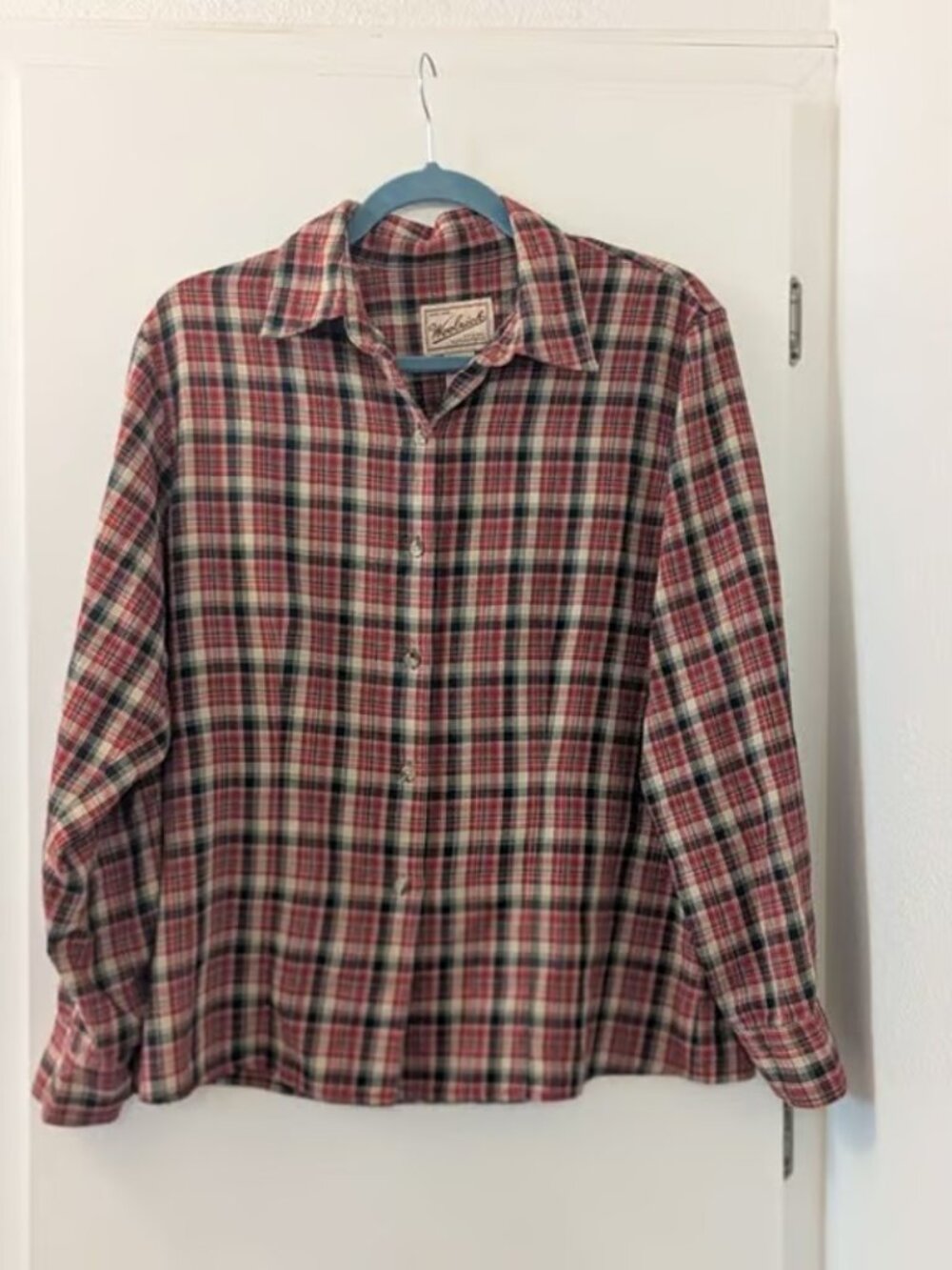 Woolrich Women's Medium Red Plaid Button-Up Shirt Cotton Polyester Blend Long Sl